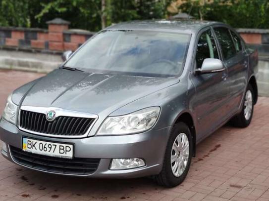 Skoda Octavia                         2011г. в рассрочку