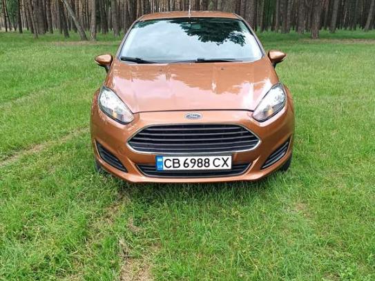 Ford Fiesta                          2013г. в рассрочку