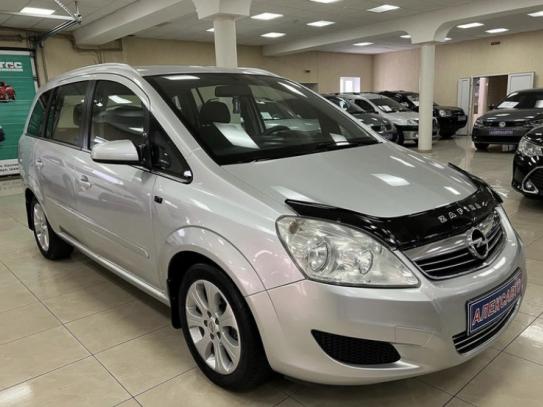 Opel Zafira                          2008г. в рассрочку