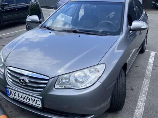 Hyundai Elantra                         2011г. в рассрочку