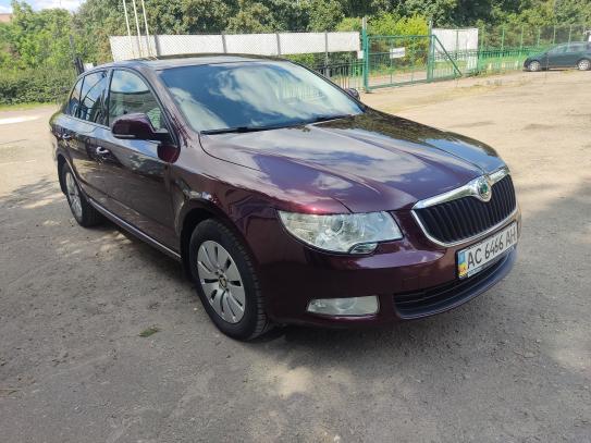 Skoda Superb                          2012г. в рассрочку