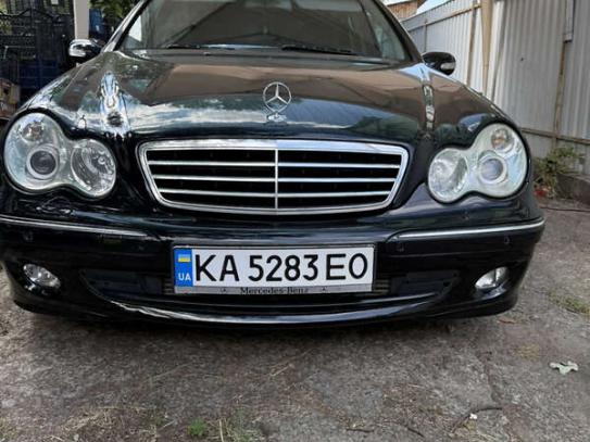 Mercedes-benz C-class                         2005г. в рассрочку