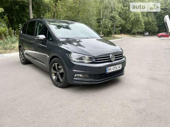 Volkswagen Touran
                          2018г. в рассрочку