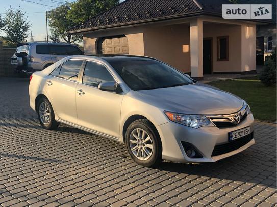 Toyota Camry                           2012г. в рассрочку