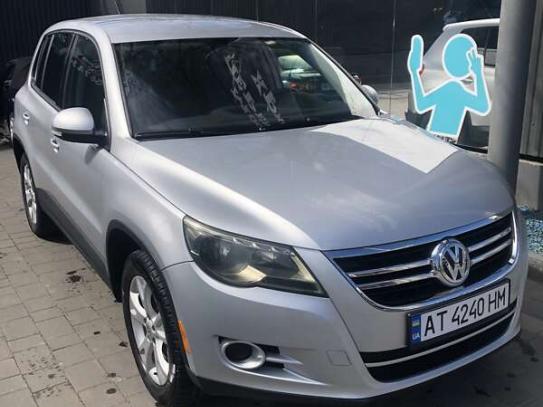 Volkswagen Tiguan                          2009г. в рассрочку