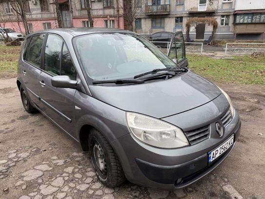 Renault Megane scenic                   2005г. в рассрочку