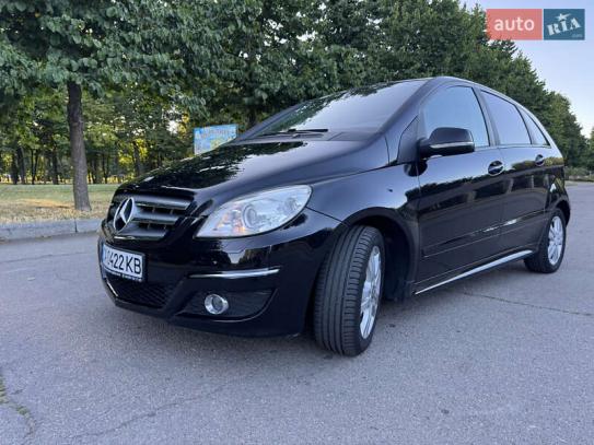 Mercedes-benz B-class 2011р. у розстрочку