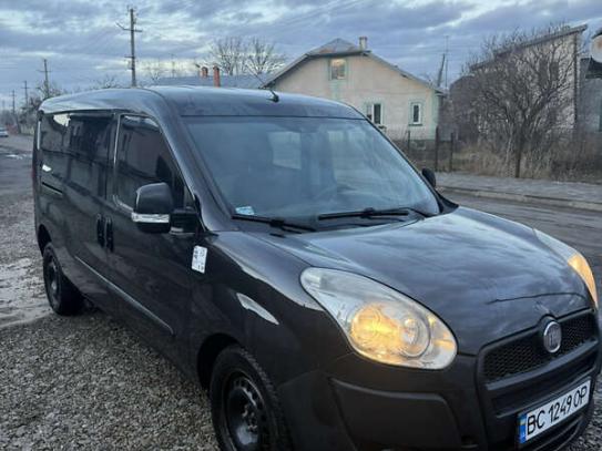 Fiat Doblo                           2011г. в рассрочку