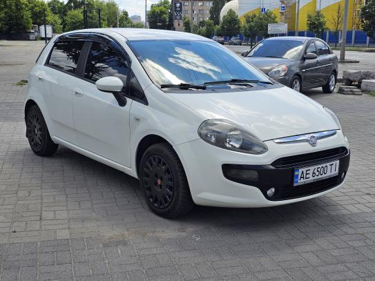 Fiat Punto 2011р. у розстрочку