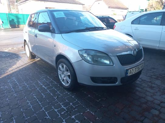 Skoda Fabia 2008р. у розстрочку