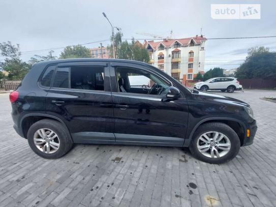 Volkswagen Tiguan 2011р. у розстрочку