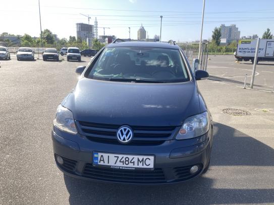Volkswagen Golf plus                       2008г. в рассрочку