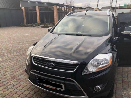 Ford Kuga 2010р. у розстрочку