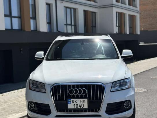 Audi Q5 2015г. в рассрочку