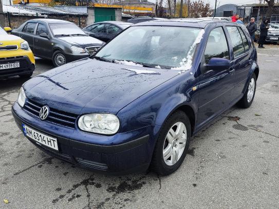 Volkswagen Golf 1998г. в рассрочку