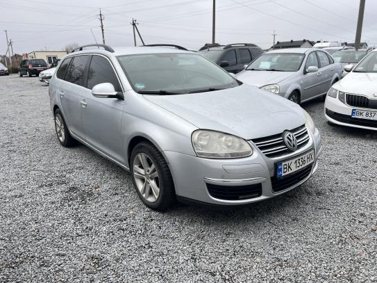 Volkswagen Golf 2009р. у розстрочку