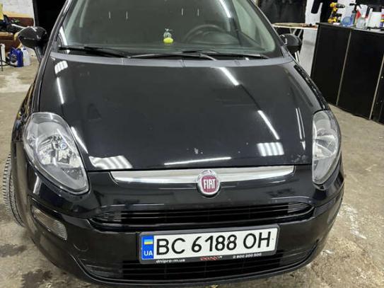 Fiat Punto 2012г. в рассрочку