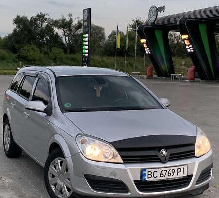 Opel Astra 2009р. у розстрочку