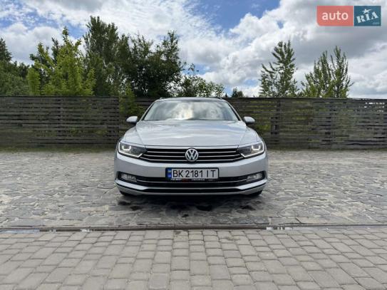 Volkswagen Passat
                          2016г. в рассрочку