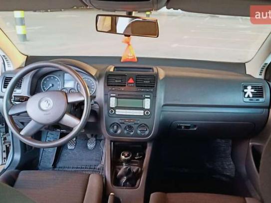 Volkswagen Golf
                            2005г. в рассрочку