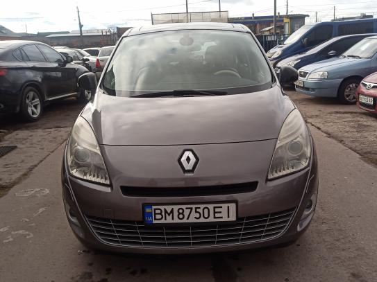 Renault Megane scenic                   2011г. в рассрочку