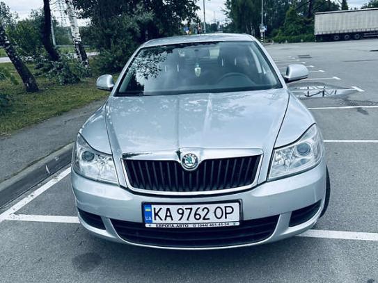 Skoda Octavia                         2011г. в рассрочку