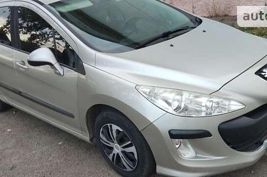 Peugeot 308 2010г. в рассрочку