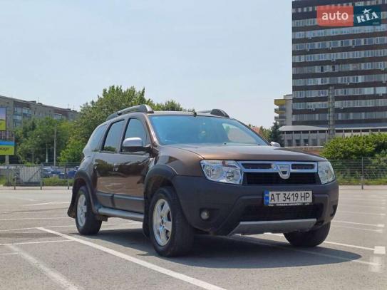 Dacia Duster
                          2011г. в рассрочку