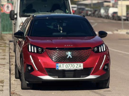 Peugeot 2008 2021г. в рассрочку