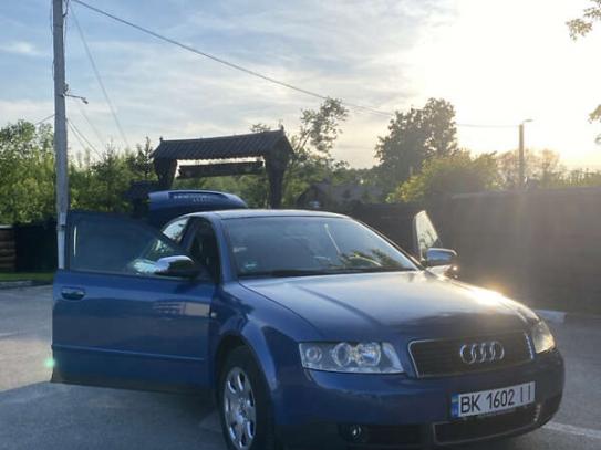 Audi A4                              2002г. в рассрочку