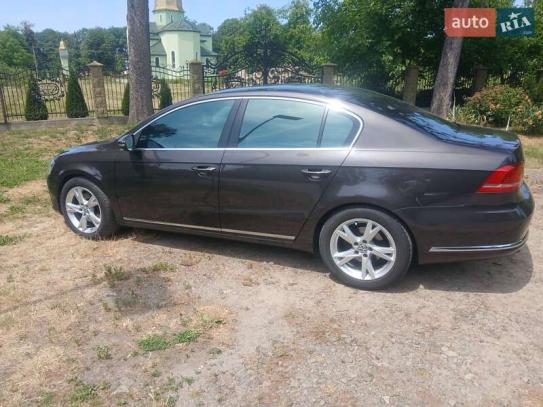 Volkswagen Passat
                          2011г. в рассрочку