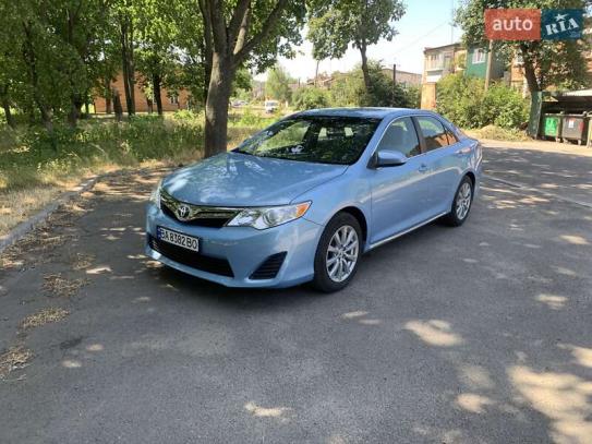 Toyota Camry                           2013г. в рассрочку
