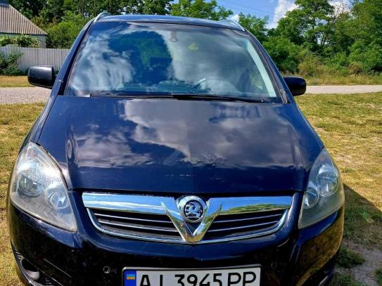 Opel Zafira
                          2010г. в рассрочку