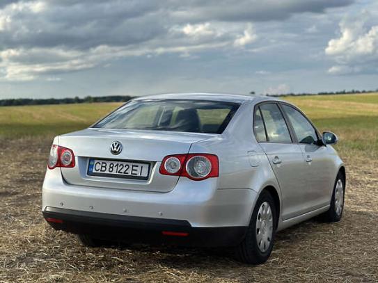 Volkswagen Jetta 2006р. у розстрочку