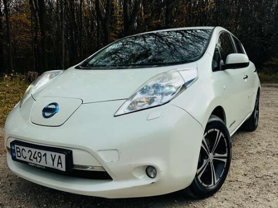 Nissan Leaf 2011р. у розстрочку