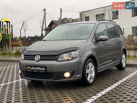 Volkswagen Touran 2011г. в рассрочку