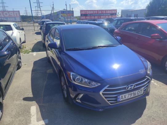 Hyundai Elantra 2016р. у розстрочку