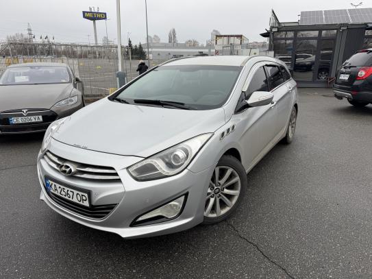 Hyundai I40                             2011г. в рассрочку