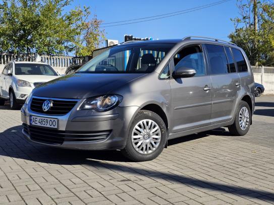 Volkswagen Touran
                          2009г. в рассрочку