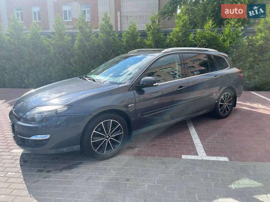 Renault Laguna                          2012г. в рассрочку