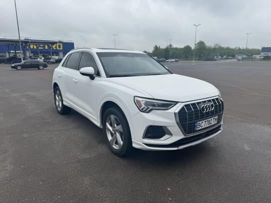 Audi Q3                              2019г. в рассрочку