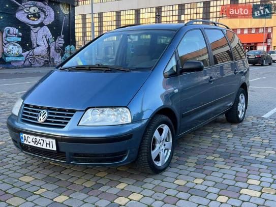 Volkswagen Sharan 2000г. в рассрочку