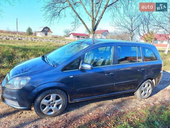 Opel Zafira 2007г. в рассрочку