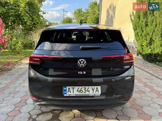Volkswagen Id.3
                            2022г. в рассрочку