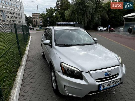 Toyota Rav4 ev                         2013г. в рассрочку
