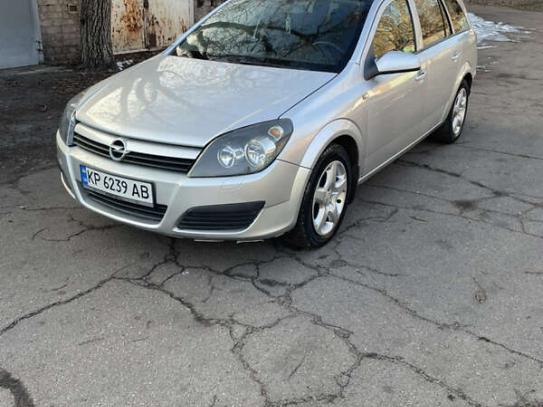 Opel Astra                           2006г. в рассрочку