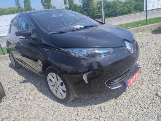 Renault Zoe                             2015г. в рассрочку
