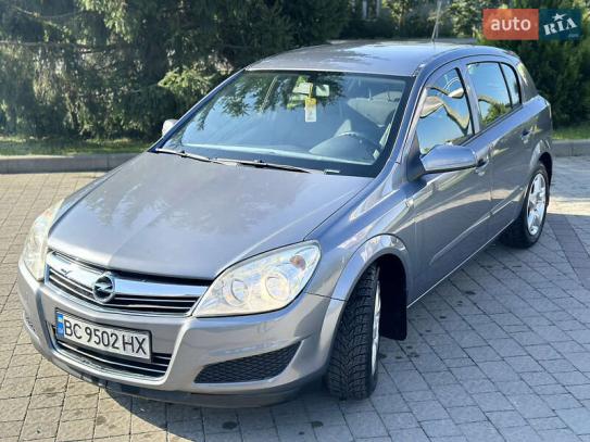 Opel Astra 2007г. в рассрочку