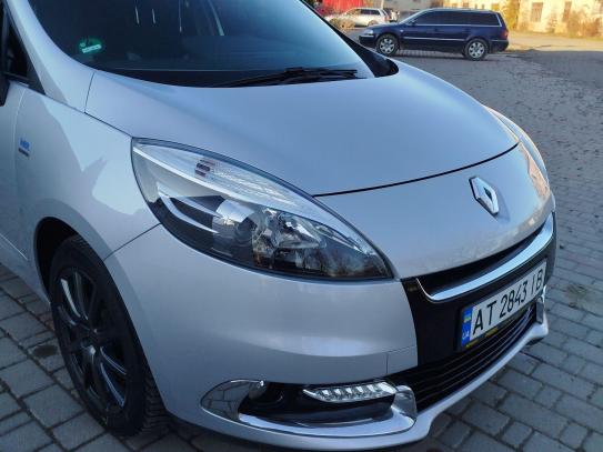 Renault Megane scenic 2013р. у розстрочку