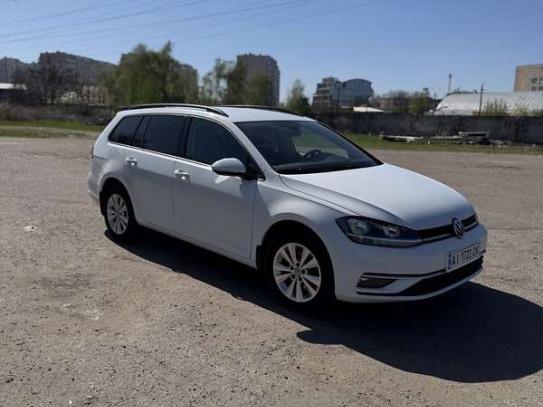 Volkswagen Golf
                            2017г. в рассрочку